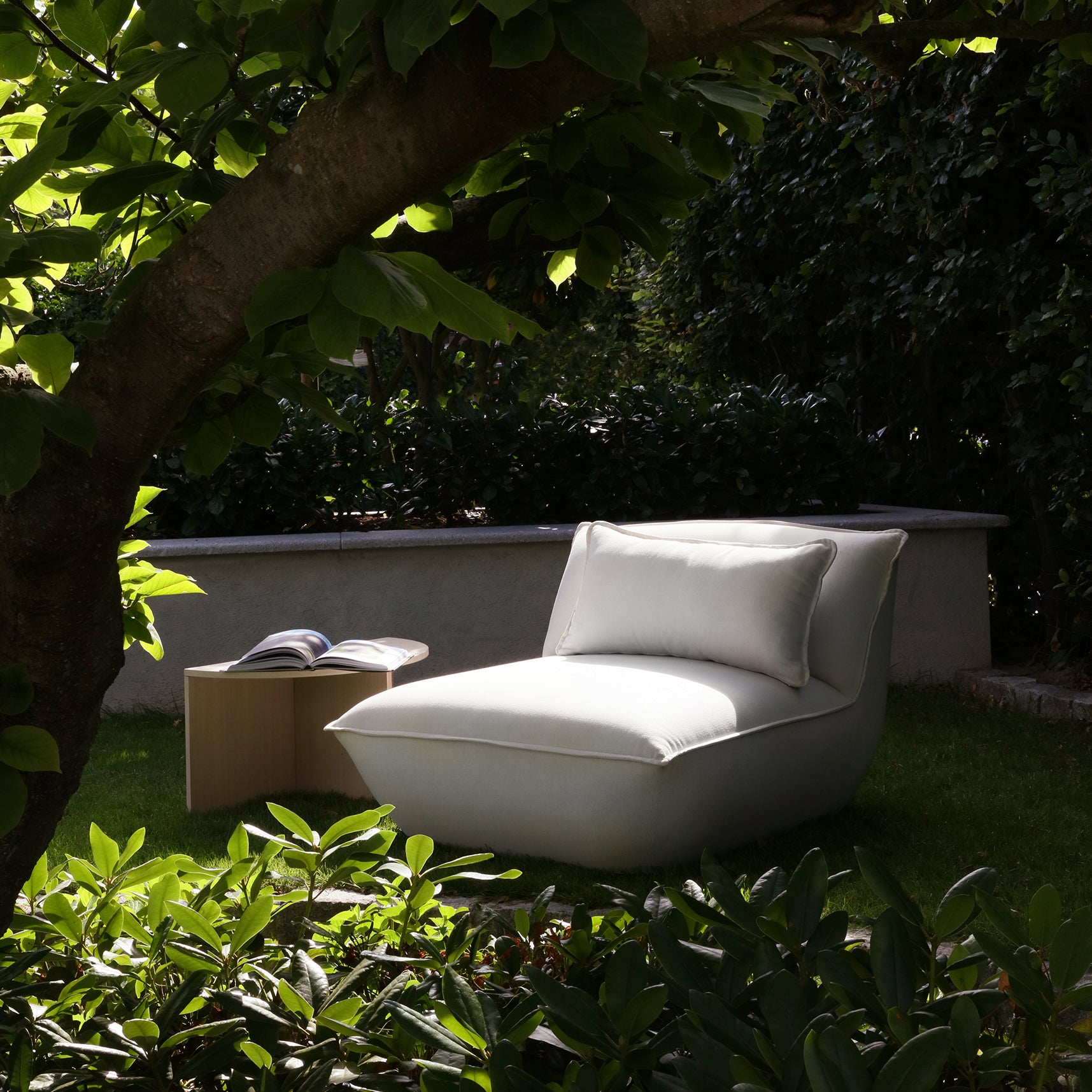 FRIDAY cushions. OUTDOOR